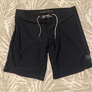ANETIK - REVOLT Tech Shorts -size 34 - black